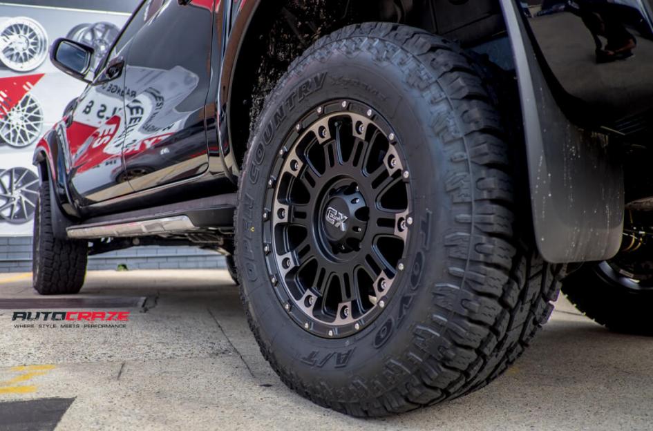 FORD RANGER HOSS XD II SATIN BLACK DARK TINT